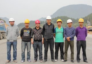 披荊斬棘鑄坦途——記城西路道路改建工程項(xiàng)目部