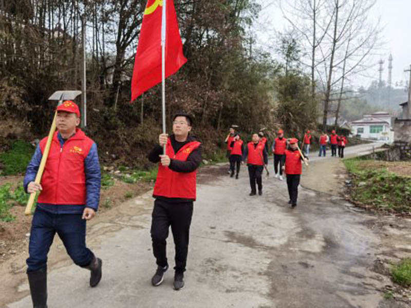觀志實(shí)業(yè)黨支部植樹節(jié)活動(dòng)