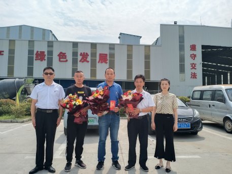 致敬退役老兵 賡續(xù)軍人本色
